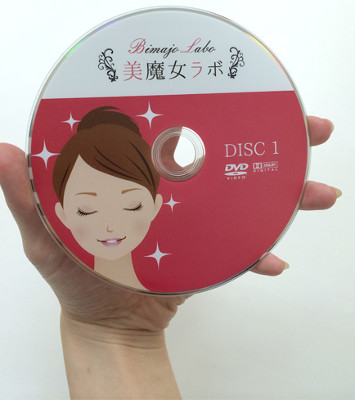 {DVD̃fBXNP